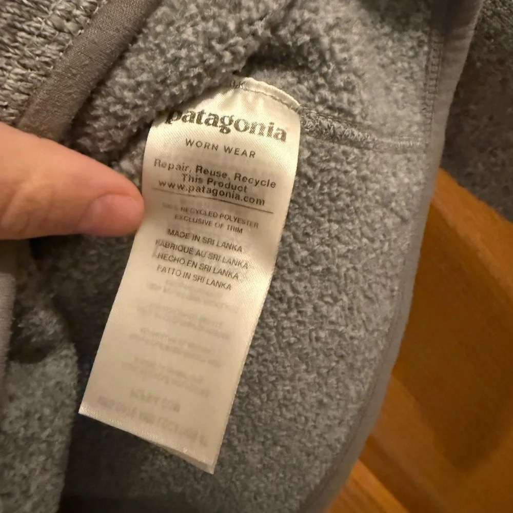 Patagonia gray 3/4 zip sweatshirt size women’s small with zipper pocket - Picture 4 of 6